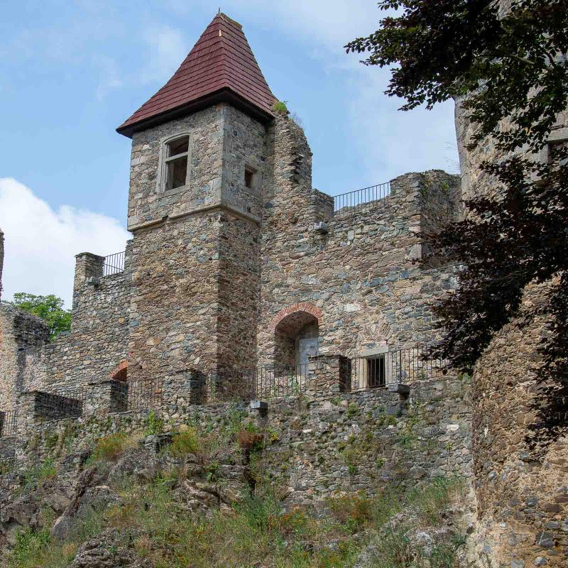 Hrad a zámek Klenová – historie na kopci nad Úhlavou